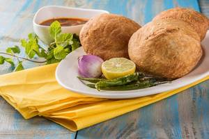 Dal Kachori And Aloo Sabzi 2pc