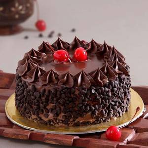 Choco Chips Eggless Cake