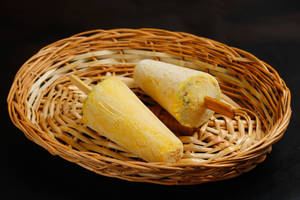 Kesar Pista Kulfi Stick