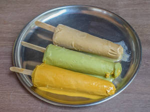 Mango Kulfi (1 Pc)