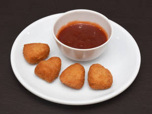 Chicken Nuggets ( 4 Pcs)