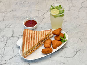Chicken Sandwich + Chicken Nuggets + Lime Mint Crusher Combo