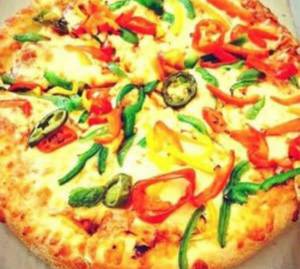 Veggie Treat Spicy Pizza