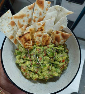 Guacamole With Chips
