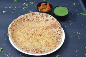 Pyaaz (Onion) Paratha