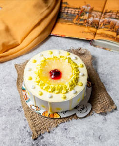 Father's Day Special Eggless Pineapple Cream Cake (500g)