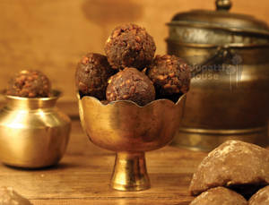 Karupatti Laddu (250 Gm)