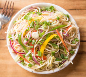 Delicious Hakka Noodles (full)