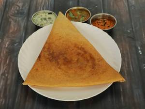 Masala Dosa (Served with chutney and sambar)