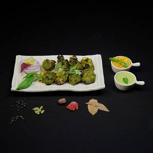 Chicken Hara Bhara Tikka Spicy