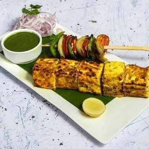 Paneer Tikka Roll