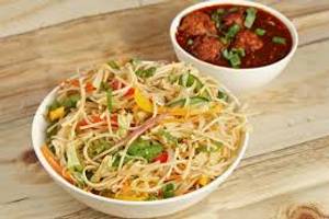 Boneless Chilly Chicken Gravy ( 8 Pcs ) + Chicken Chowmein ( Full )