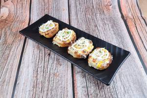 Corn Mayo Cheese Garlic Bread