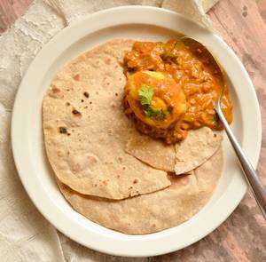 Chapathi (3) + Half Egg Podimass Gravy