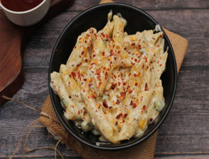 White Sauce Pasta