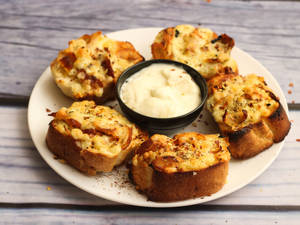 Chicken Cheese Garlic Bread
