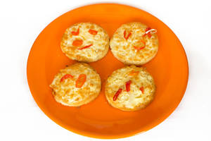 Red Cheese Garlic Bread