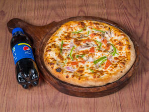 Medium Farm Fresh Pizza With Beverage [600 Ml]