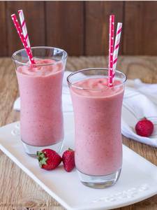Strawberry Milkshake 100% Fresh