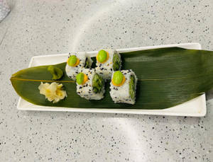 Edamame And Cream Cheese Roll (4 Pcs)
