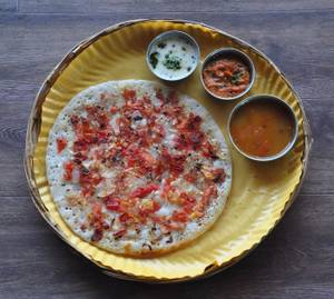Tomato Uttapam (Served with Chutney and Sambar)