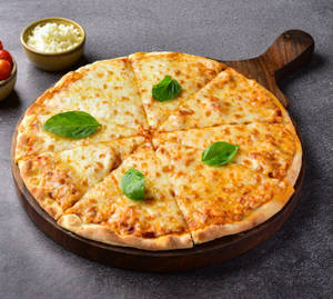 9'' Double Cheese Magherita Pizza 