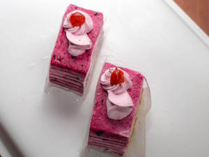 Blueberry Pastry (1 Pc)