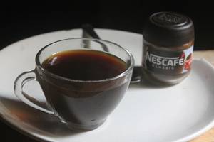 Black Coffee ( 500 Ml ) For 4 Person ( Plastic Container )