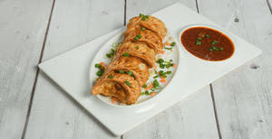 Vegetarian Fried Momos