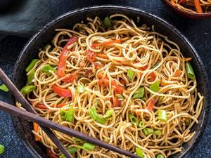 Paneer Hakka Noodles