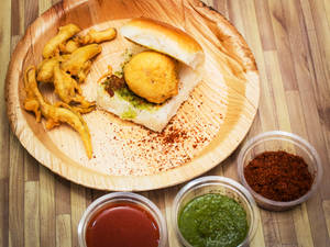 Vada Pav (1 Pc)