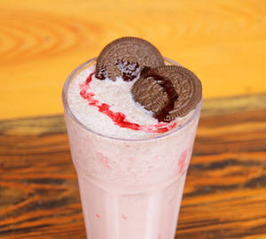 Oreo Strawberry Thick Shake 