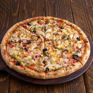 Madridian Sausage Chicken Pizza