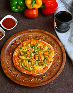 Cheesy Tandoori Paneer Pizza