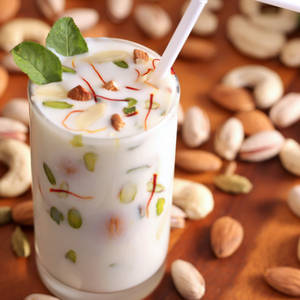 Dryfruit Lassi