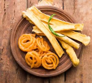 Fafda (250 Gms) + Jalebi Oil (250 Gms)