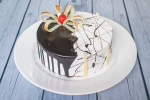 Choco Vanilla Cake