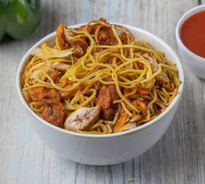 Potato Egg Chicken Chowmein