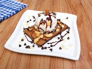 Brownie with Vanilla Ice cream