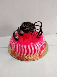 Strawberry Cake (Eggless)