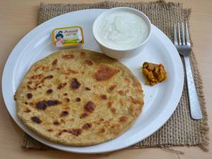 Ghar Jaisa Aloo Paratha [2 Pieces] With Achar And Salad