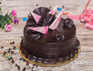 Chocolate Truffle Eggless Cake (500 Grams)