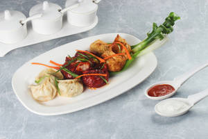 Chicken Momos Platter Regular