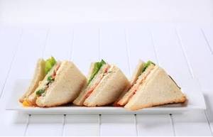 Homestyle Chatpata Aloo Sandwich