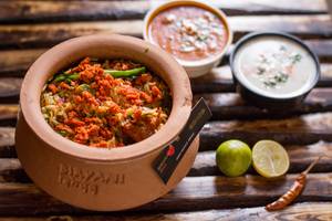 Shahi Mughlai Gosht Biryani