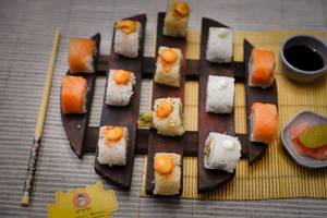 Sushi Family Pack (24 Pcs )