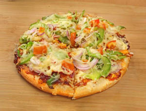 Large Veg Yummy Pizza