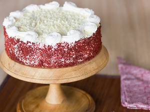 Red Velvet White Forest Cake - 1/2 Kg
