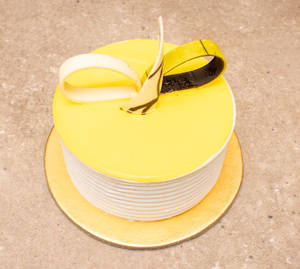 PineappleCool Cake 1/2 kg (Contains Egg)