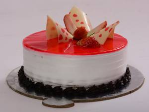 Strawberry Cake (500 gms)                  